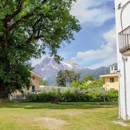 Gran Sasso White House *