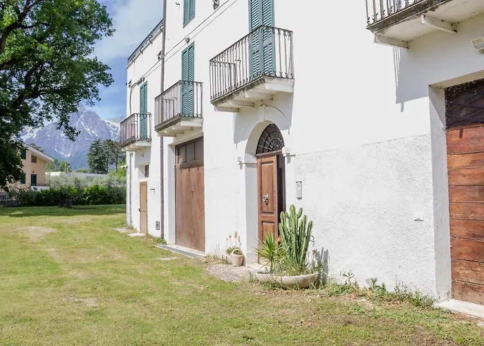 Gran Sasso White House